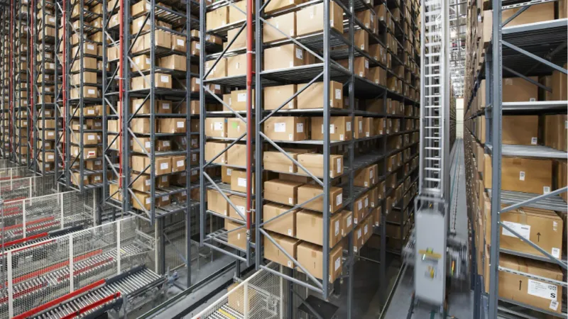 Das RBG des Quickstore zwischen Regalgassen