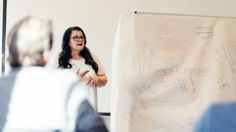 Academy: Management Training for staff