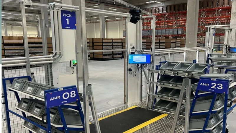 infios Kommissionierlösung für die Intralogistik - Roboter